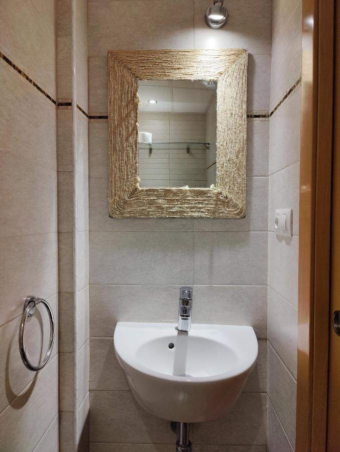 Carmen Old Town Apartments Аликанте Экстерьер фото